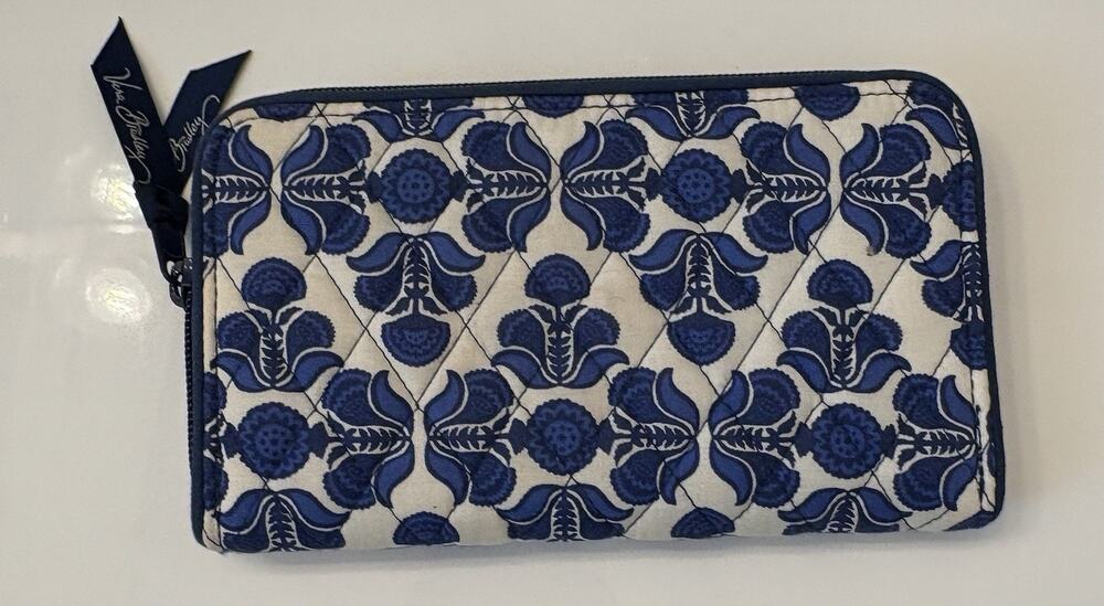 Vera Bradley Wallet Zipper Cobalt Blue Tile 8x5 Credit Card/ ID Slots